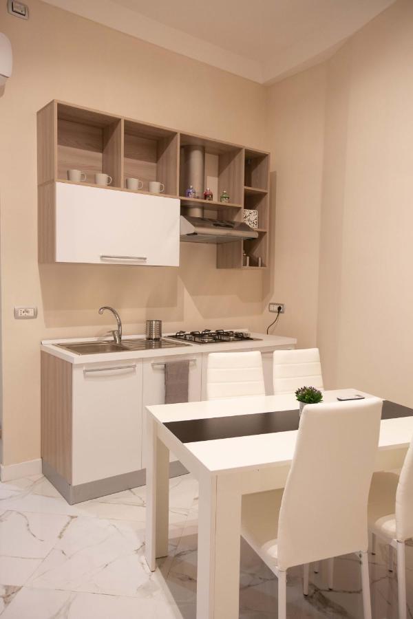 Privilege Chiaia By Dimorra Naples Exterior photo